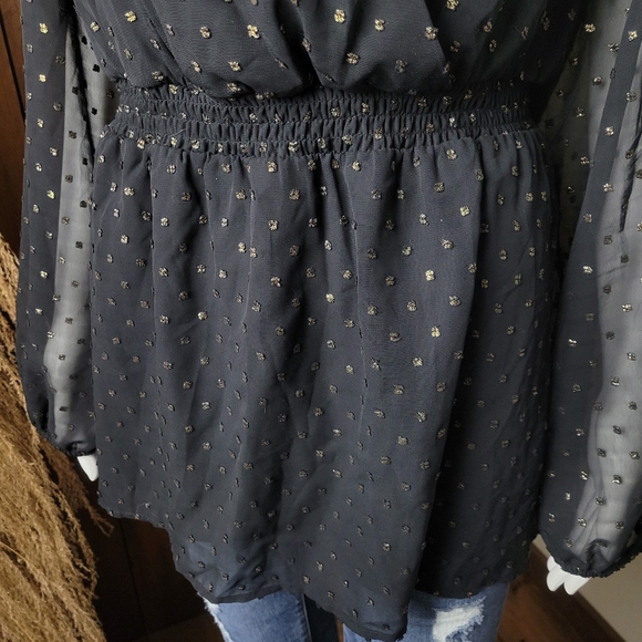 NWT Lane Bryant Peplum V-Neck Blouse Black with Gold Polka Dots - Picture 5 of 11